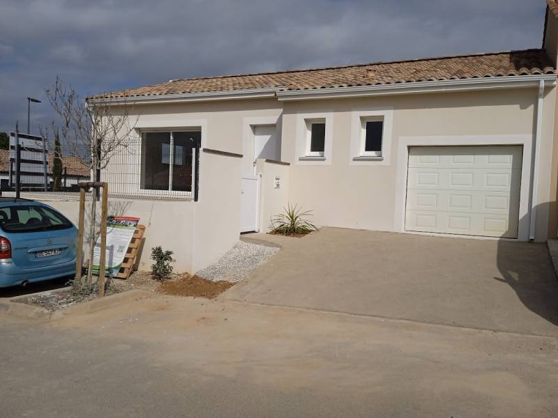 Maison en L 3 chambres à MONTBLANC proche Béziers, A75 et Agde