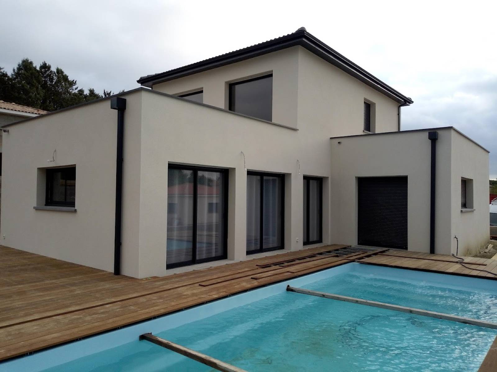 Vente de terrain avec maison traditionnelle à construire pas cher à Pézenas 34120 dans l'Hérault