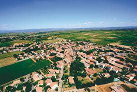 BASSAN : Maison 4 chambres avec une suite parentale au rez-de-chaussée, belle pièce à vivre et garage, sur terrain de 351 m² proche Béziers