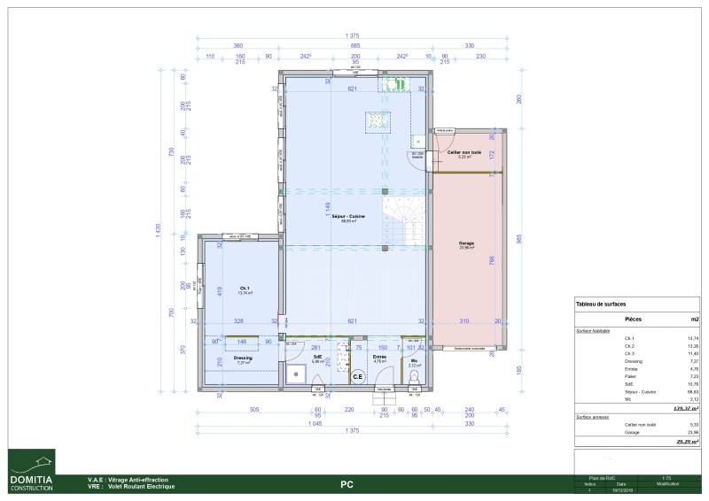 Maison contemporaine avec demi-étage et séjour cathédrale, 3 chambres dont une suite parentale au rez-de-chaussée