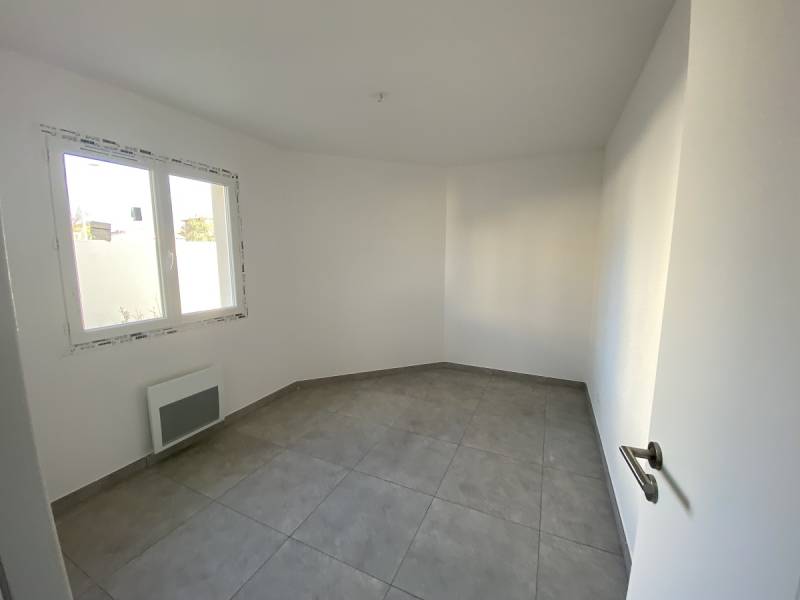 Construction d'une maison contemporaine plain-pied avec 3 chambres dont une suite parentale, grande pièce à vivre avec cellier et garage proche Pézenas, Axe A75 et Béziers