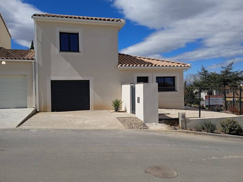 Constructeur de maison à étage sur mesure à Montblanc dans l'Hérault