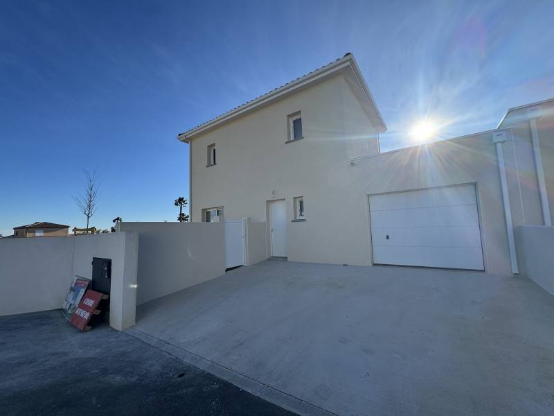 MAISON NEUVE VALROS PEZENAS BEZIERS A75 LEZIGNAN ROUJAN SERVIAN