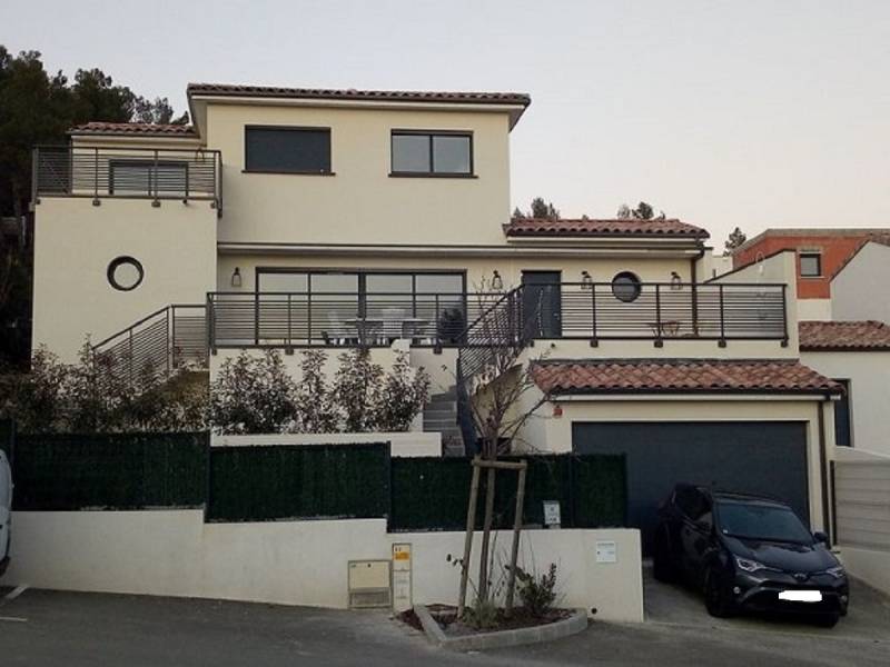 Villa contemporaine à étage proche Montpellier dans l'Hérault