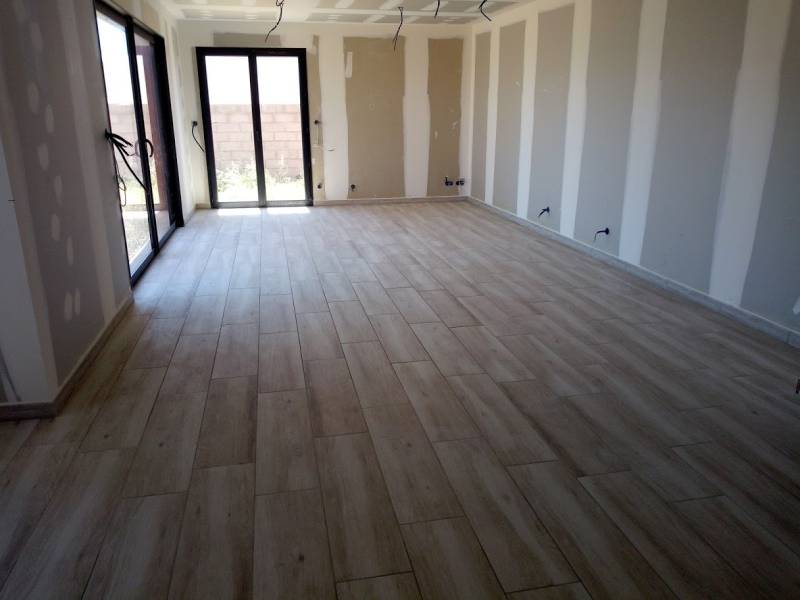 Construction d'une Villa plain-pied contemporaine à toiture terrasse à Sérignan proche Béziers et Mer Méditerranée