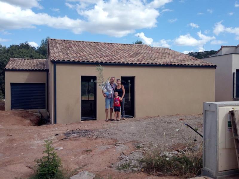 Maison plain-pied avec cellier et garage en version hors d'eau hors d'air à CAZEDARNES proche Béziers et Narbonne