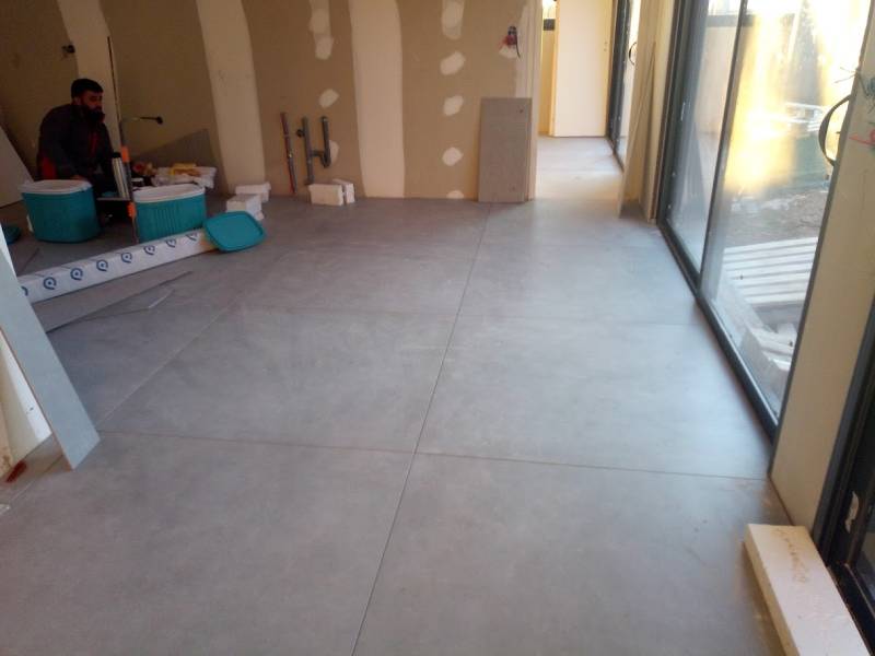 Construction d'une villa contemporaine à toiture terrasse à MARSEILLAN, à proximité de la Mer Méditerranée, entre Sète et Agde